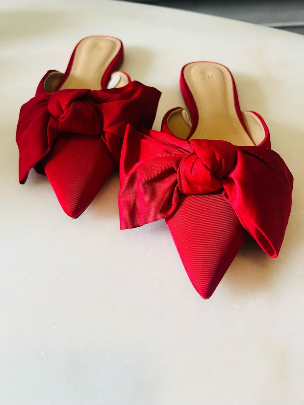 H&M Red Pointed-Toe Bow Slip-On Mules - Picture 3 of 4